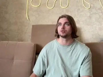 Chaturbate Live Sex Cam of eva_calvin