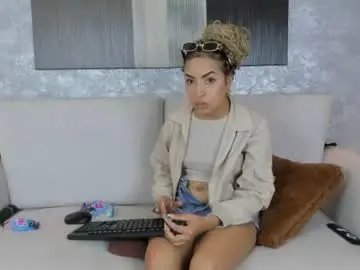 Chaturbate Best live sex cam show of lucia_janne