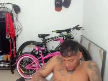 Chaturbate Live Sex of slim_master12