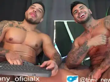 Chaturbate Live Sex Cam of tony_newmen