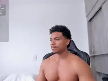 Chaturbate Best live sex cam show of xavier_colleman