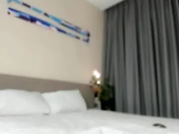 Chaturbate Live Sex of kiraempire