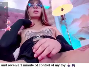 Chaturbate Watch Live Sex Cams of bonn_glow