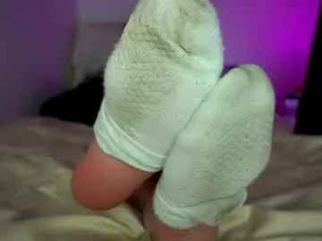 Chaturbate Live Sex Cam of findomfeet_