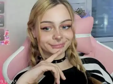 Chaturbate Sex Cam of melonipinkbb