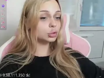 Chaturbate Free Live Porn of melonipinkbb