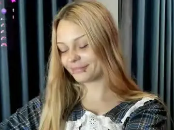 Chaturbate Private Sex Chat of melonipinkbb
