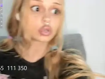 Chaturbate Adult Video Chat of melonipinkbb
