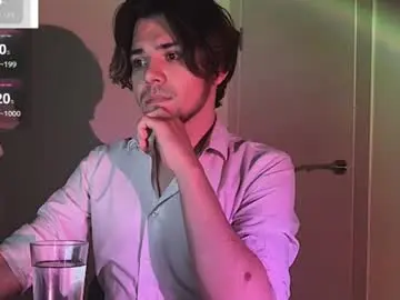 Chaturbate Live Sex Cam of 1roberttt