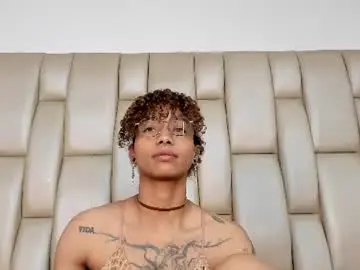 Chaturbate Private Sex Chat of daiana_curly