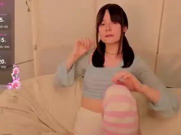 Chaturbate Live Sex of honeey_beee