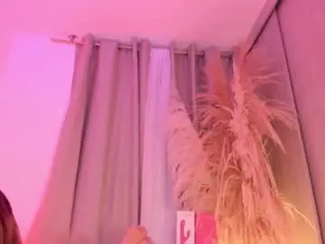 Chaturbate Sex Chat of elyross_