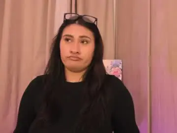 Chaturbate Live Sex Cam of elyross_