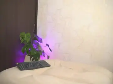 Chaturbate Live Sex Cam of natasha_smith09