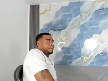 Chaturbate Nude Webcam of kylieandjhonny