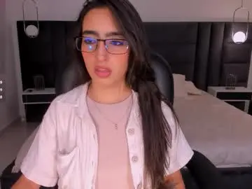 Chaturbate Live Porn of larisasmirnov