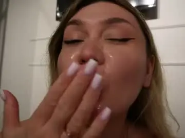 Chaturbate Nude Webcam of wineandboobs