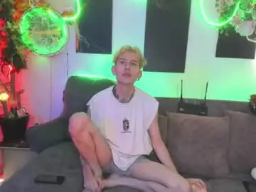 Chaturbate Live Porn of eliann_adam