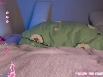 Chaturbate Adult Video Chat of leenylipss