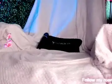 Chaturbate Best live sex cam show of leenylipss
