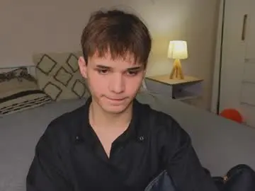 Chaturbate Best live sex cam show of simonboy592