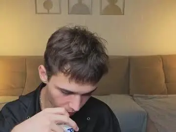 Chaturbate Live Porn of simonboy592