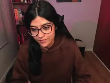Chaturbate Live Sex Cam of valerie__sky