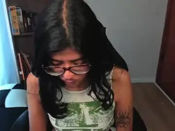 Chaturbate Live Sex of valerie__sky