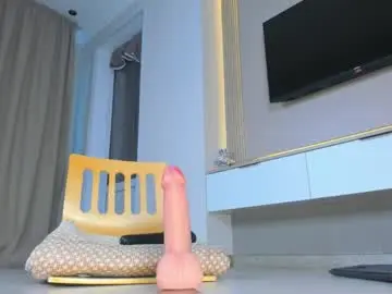 Chaturbate Nude Webcam of cherrypie_001