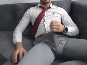 Chaturbate Free Porn Cam of dirtyybooyy77