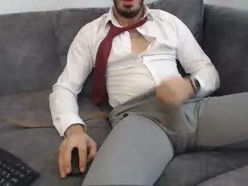 Chaturbate Free Porn Cam of dirtyybooyy77