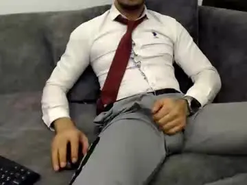 Chaturbate Live Sex Cam of dirtyybooyy77