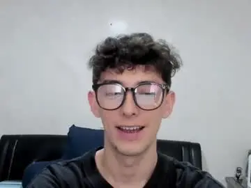 Chaturbate Adult Webcams of mikebelf4