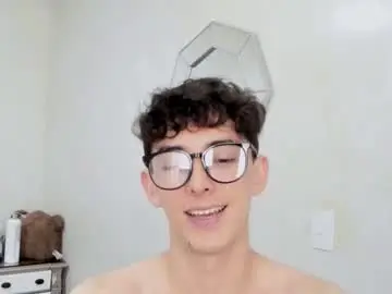 Chaturbate Best live sex cam show of mikebelf4