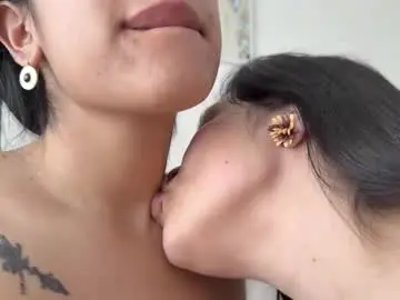 Chaturbate Free Porn Cam of 2summerlove2