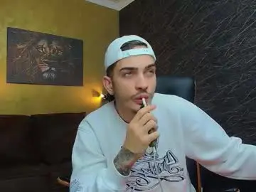 Chaturbate Sex Cam of brandontatex