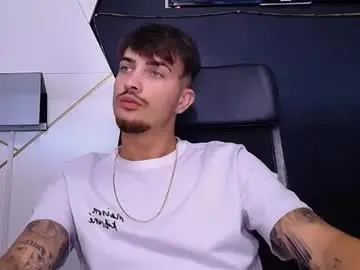 Chaturbate Live Sex Cam of brandontatex