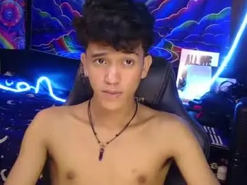 Chaturbate Live Sex Cam of ken_bigcockxx