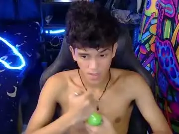 Chaturbate Free Porn Cam of ken_bigcockxx