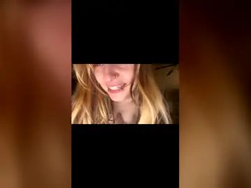 Chaturbate Adult Video Chat of bibaby_ellie_