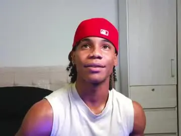 Chaturbate Best live sex cam show of marcelo_dosantos77