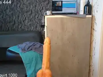 Chaturbate Live Sex Cam of simplegirl1996
