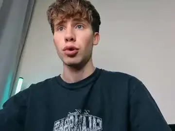 Chaturbate Sex Cam of cute_brian