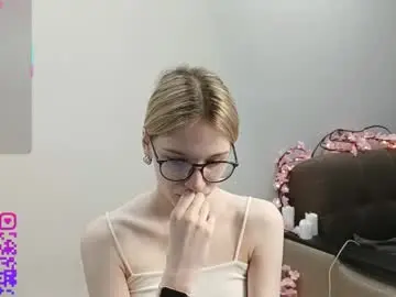 Chaturbate Live Sex of eileencrowday