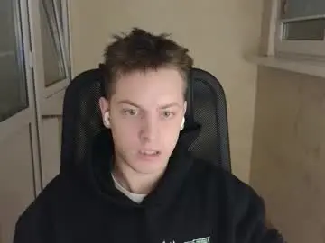 Chaturbate Live Sex Cam of danila_trezzini