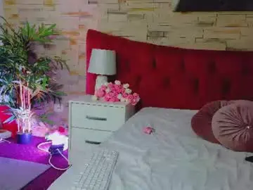 Chaturbate Best live sex cam show of evvamonroe