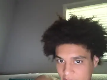 Chaturbate Live Sex of lightskinwithgirth