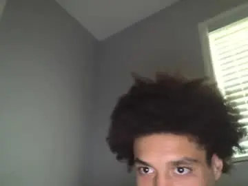 Chaturbate Sex Cam of lightskinwithgirth