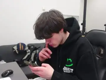 Chaturbate Live Sex Cam of daniel_shawn