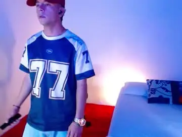 Chaturbate Nude Webcam of dominic_hanks